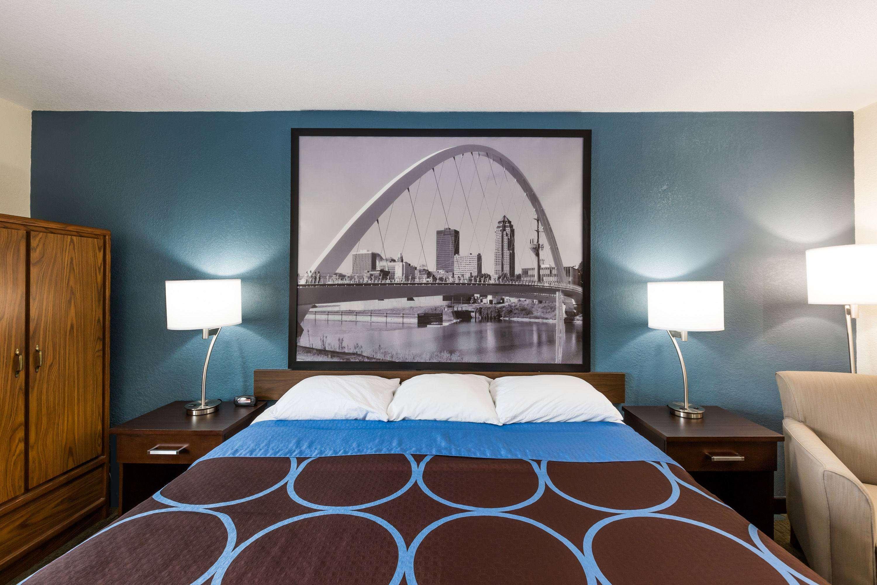 Super 8 By Wyndham Urbandale/Des Moines Area Motell Exteriör bild