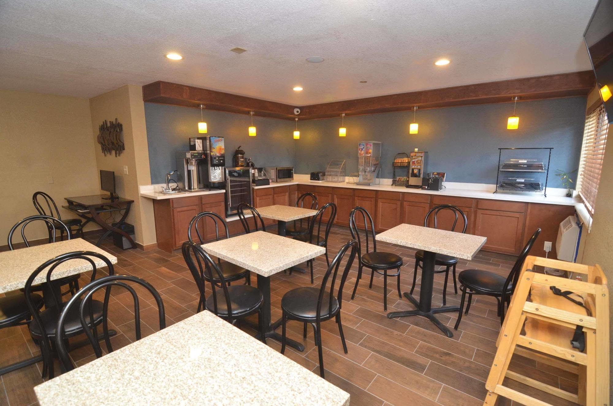 Super 8 By Wyndham Urbandale/Des Moines Area Motell Exteriör bild