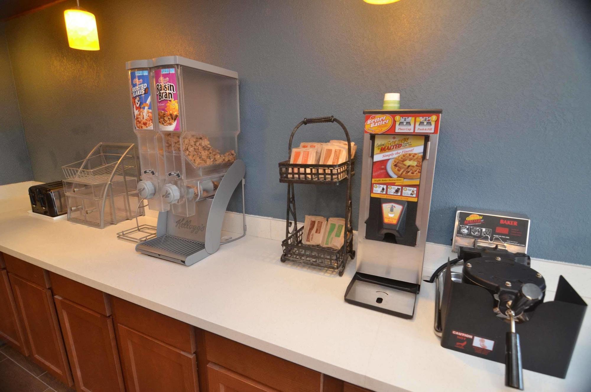 Super 8 By Wyndham Urbandale/Des Moines Area Motell Exteriör bild